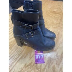 Cole Haan Women's 7 B Black Leather Block Heel Side Zip Round Toe Buckle Bootie